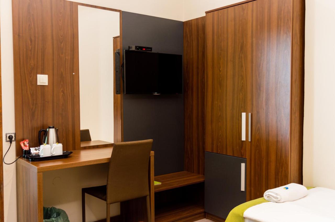 Bed & Breakfast Vén Diófa De Lux Panzió 4*