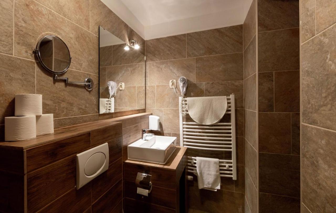 Vén Diófa De Lux Panzió Bed & Breakfast Szeged