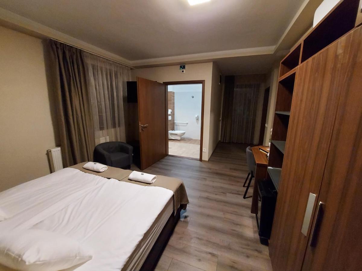 Vén Diófa De Lux Panzió 4* Szegedin