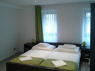 Vén Diófa De Lux Panzió Frühstückspension 4*