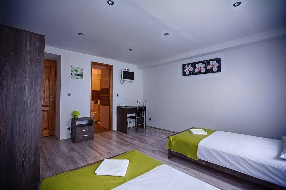 Bed and breakfast Vén Diófa De Lux Panzió 4*