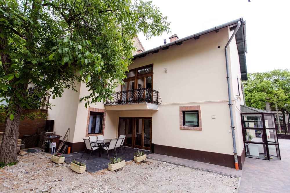 Vén Diófa De Lux Panzió 4* Szeged
